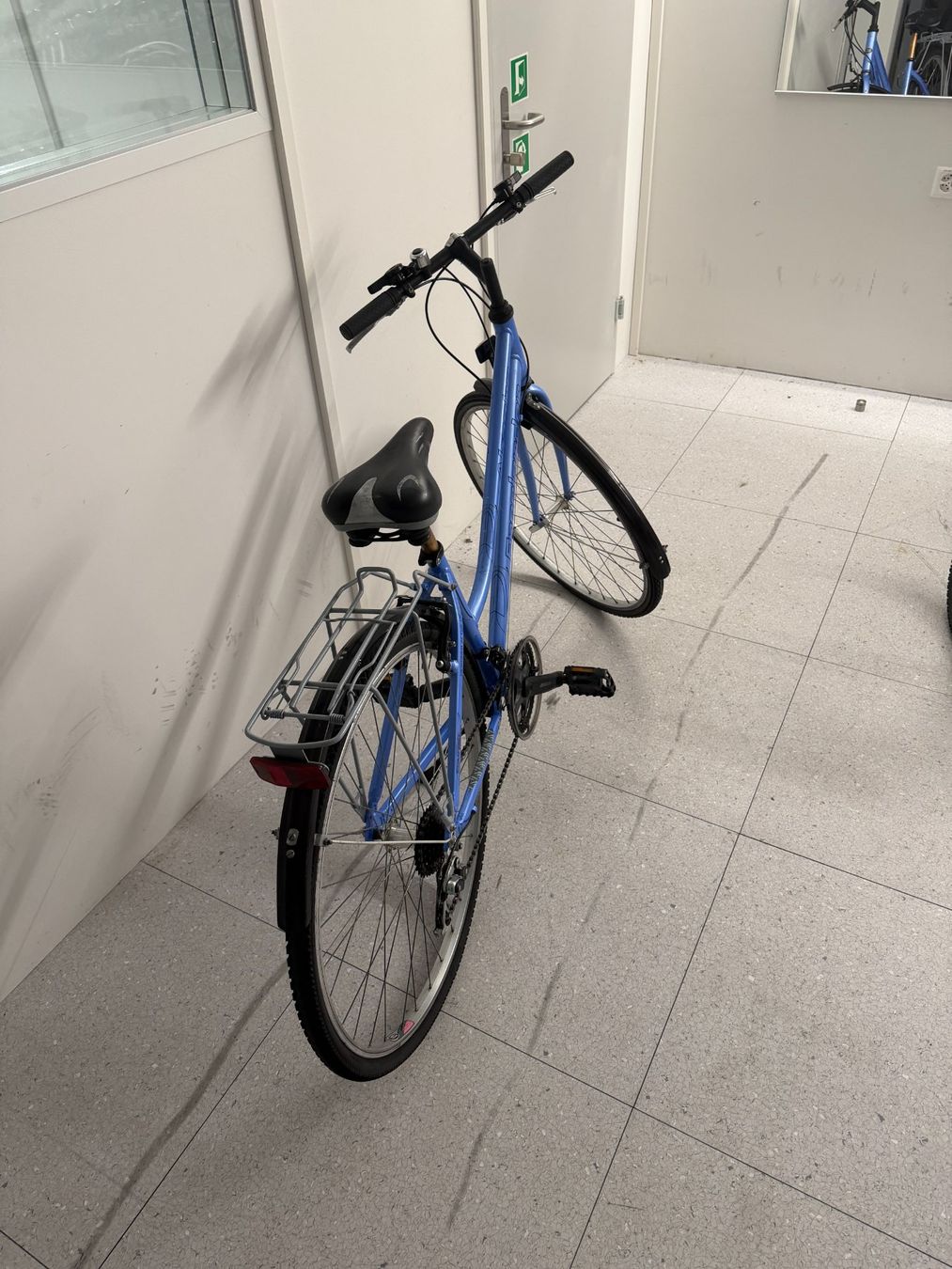 Biciclette: City-Bike Gebraucht!! – Usato da Schwerzenbach venduto da Fachhaus_Logistik 1