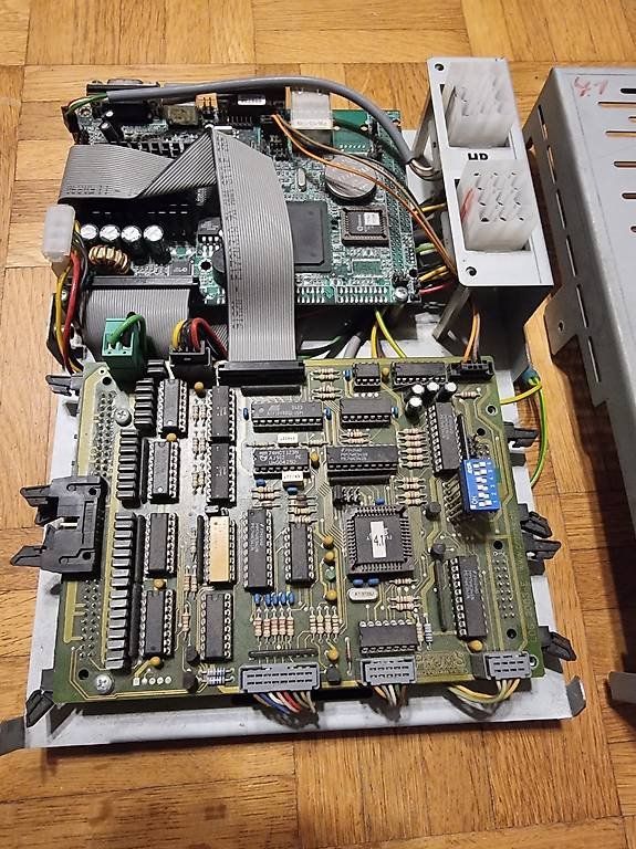Machines à sous: MPU Steuerung PROMS Schweizer Geldspieler ohne Programmkarte – D'occasion à Grosswangen par Bitubo 1