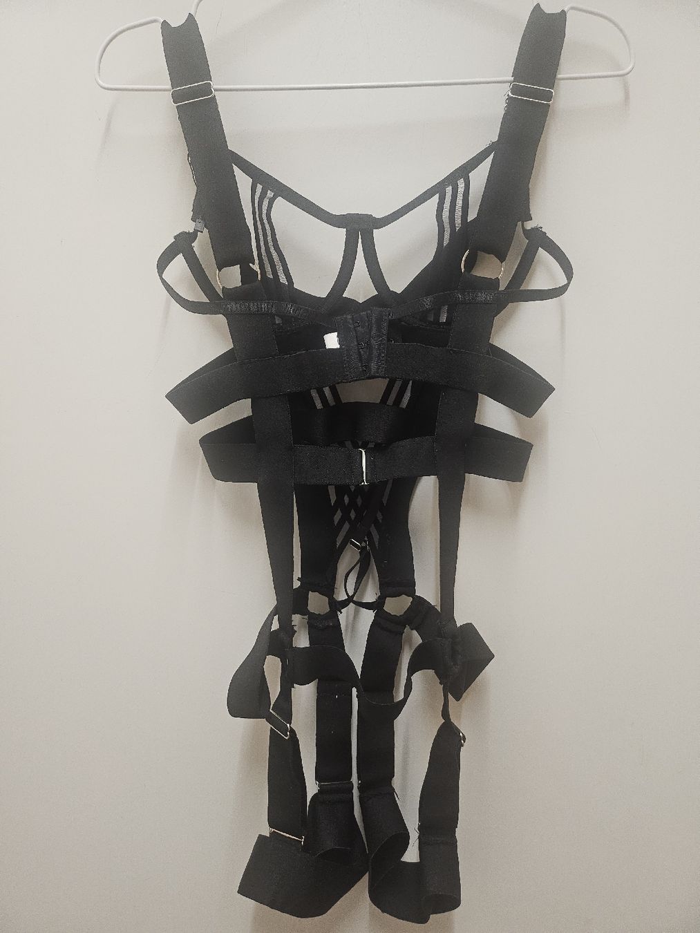 Altra biancheria intima: Fetisch Body Harness schwarzer Riemchenstil – Usato da Zürich venduto da eri_8w5v 5