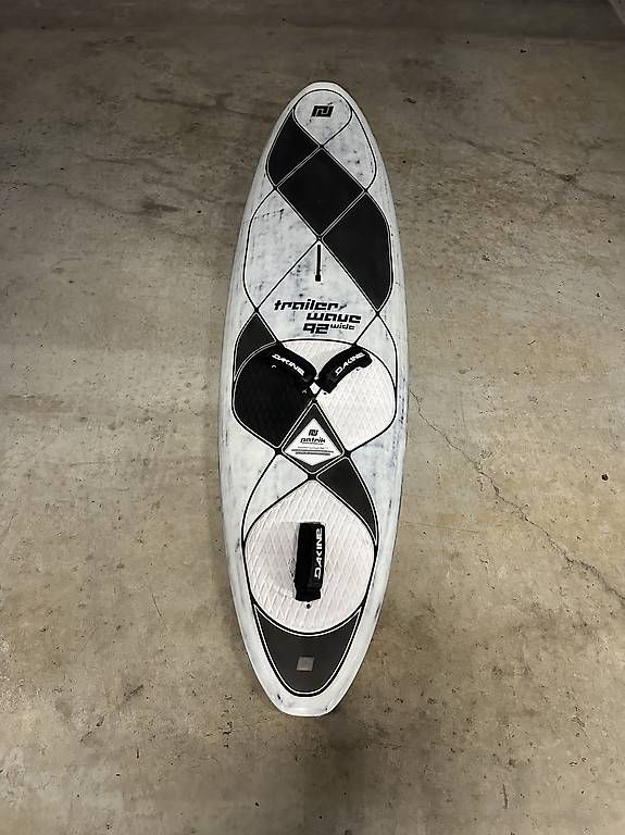 Tavole da surf e di nuoto: Windsurf Board Trailer Wave Wide – Usato da Obernau venduto da Surfer012