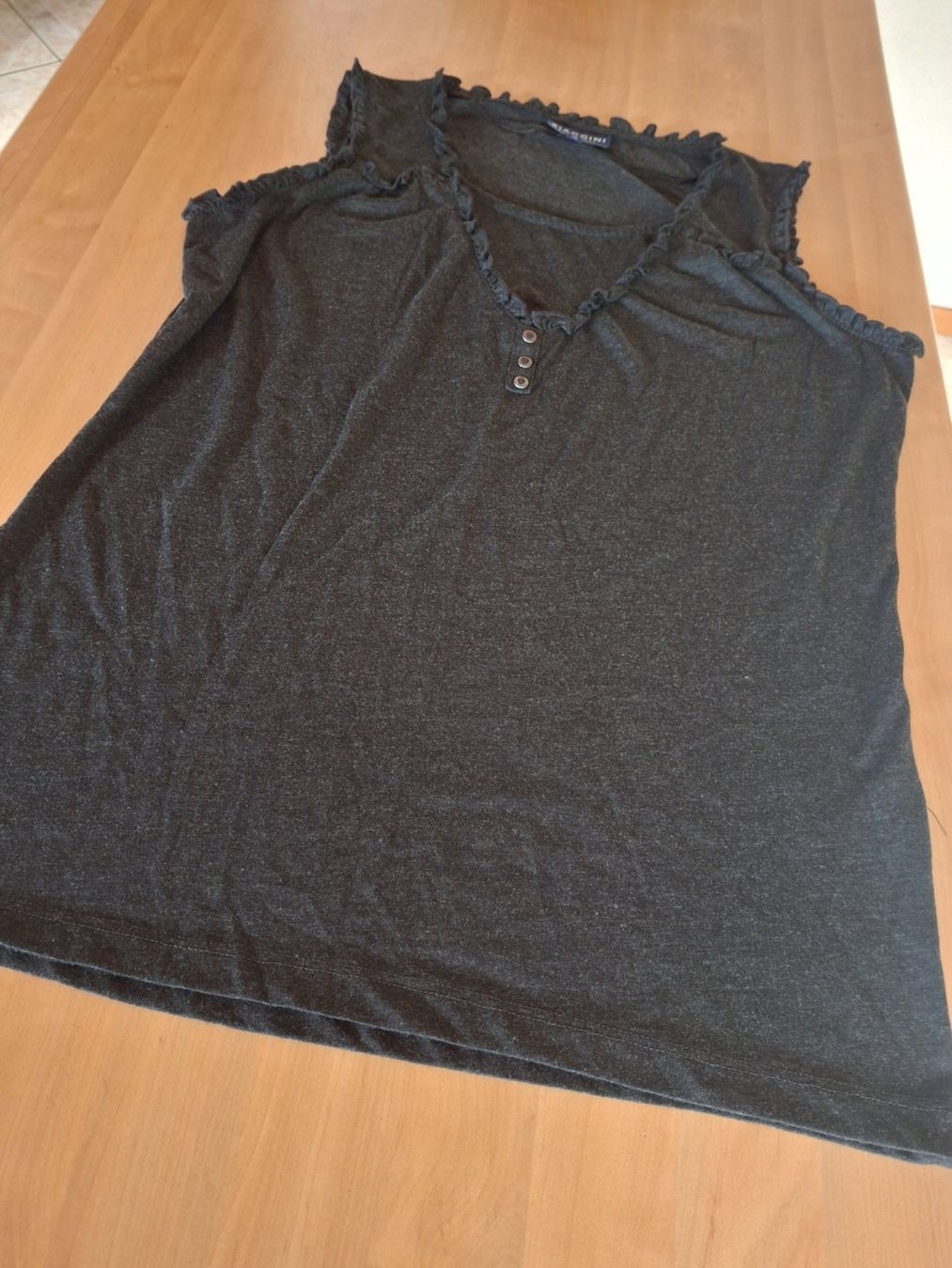 T-Shirts: T-shirt taille M marque Biaggini – Gebraucht aus Villiers von san_jn5w 2