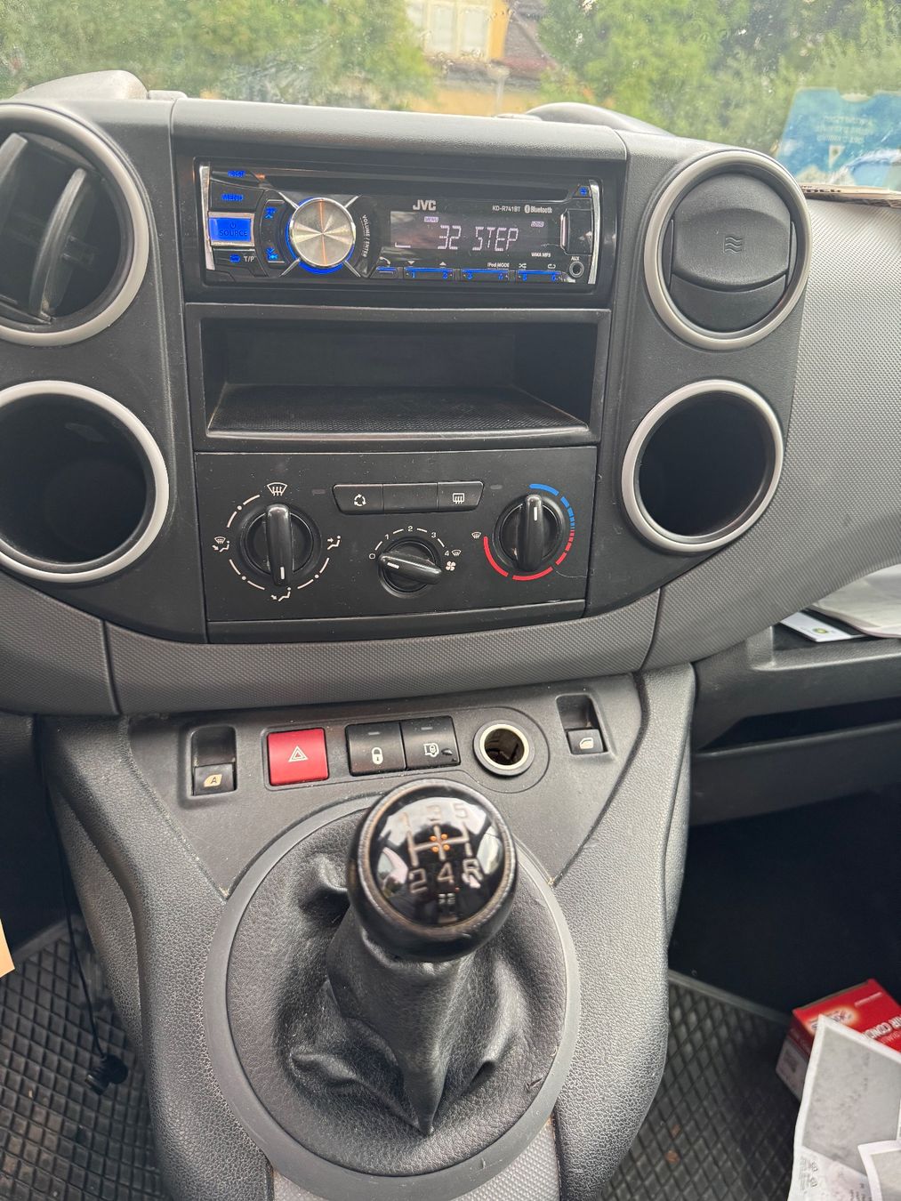 Citroën Nutzfahrzeuge: CITROEN Berlingo 1.6i – Gebraucht aus St. Gallen von AutoSG 7