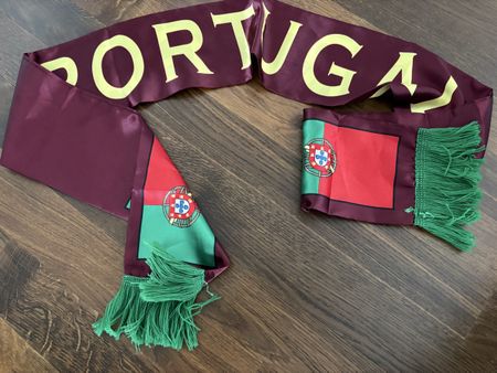 Portugal Fussball Schal - Perfekt für das nächste Spiel!