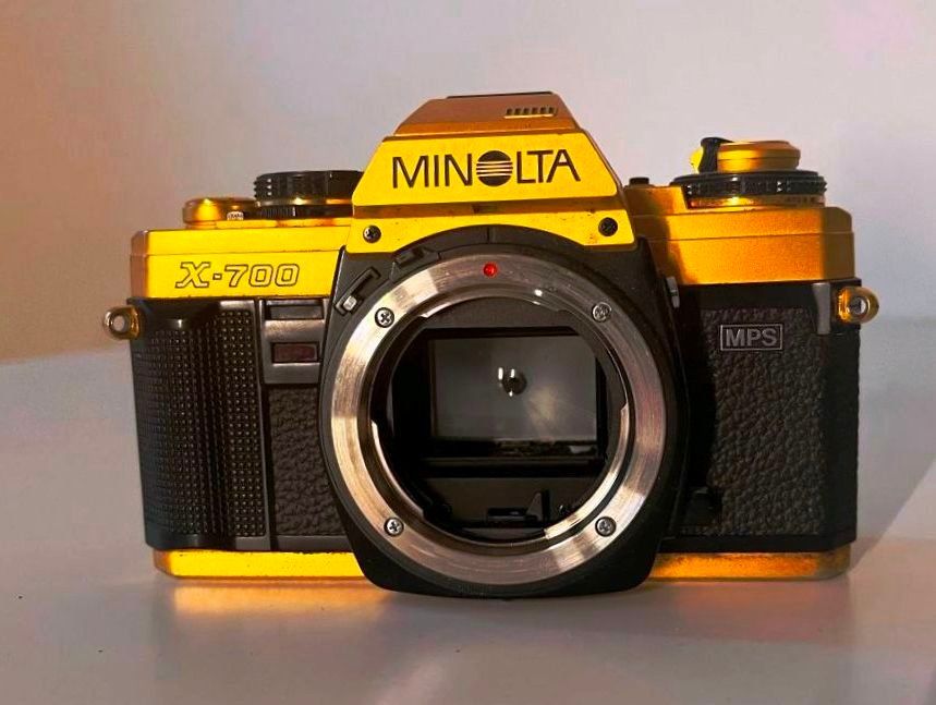 Minolta Fotocamera: Minolta X-700 in Gold – Usato da Lausanne venduto da asdyx