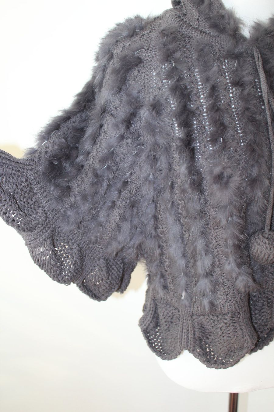 Pulls & Sweat-shirts: Echtfell Poncho. Pullover,  Gr.S – D'occasion à zürich par kira.jj 3