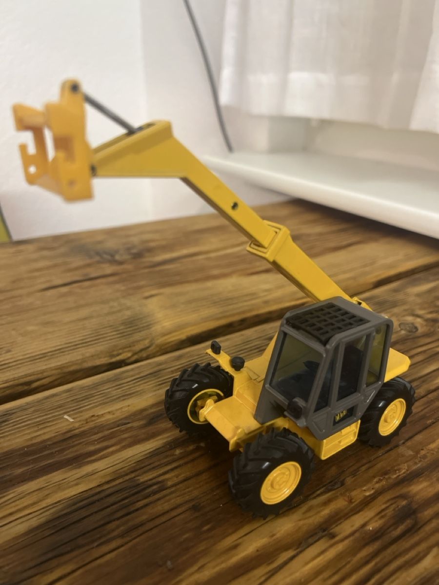 Modellautos: Baumaschine JCB Teleskoplader gelb – Gebraucht aus Umiken von mar_p7n9 1