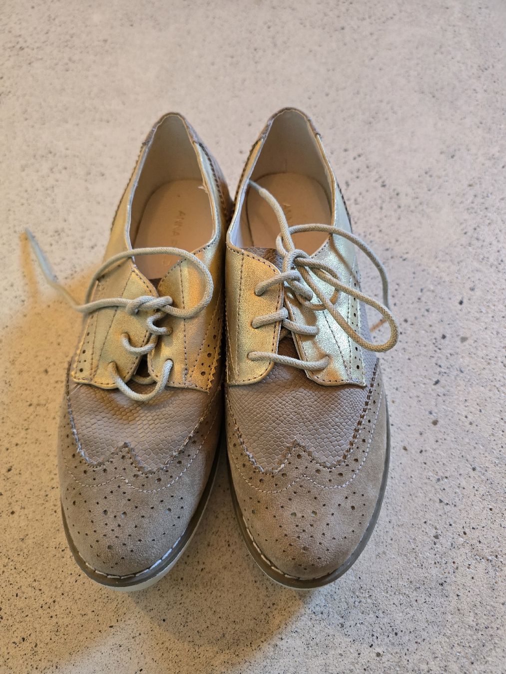 Anna Field Scarpe da donna: ANNA FIELD Schnürschuhe beige/gold Grösse 37 – Nuovo (secondo la descrizione) da Niederneunforn venduto da slowdown03