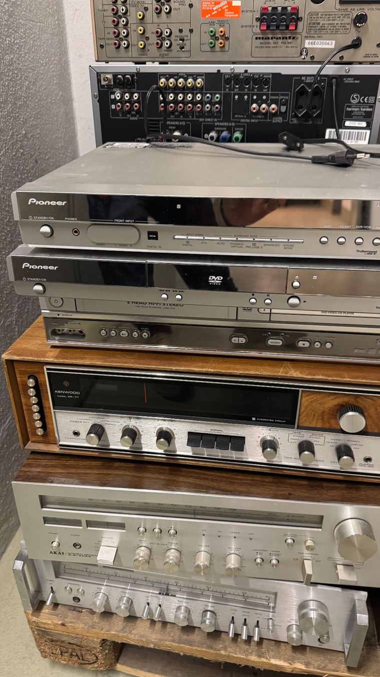 Amplificatori: Tuner, Verstärker gebraucht – Usato da Bubikon venduto da Fitdihei 7