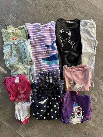 Mädchen Kleiderpaket Grösse 104 diverse Teile gebraucht
