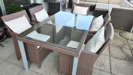 Gartenmöbel-Set, Tisch mit Glasplatte & 5 Stühle + Kissen