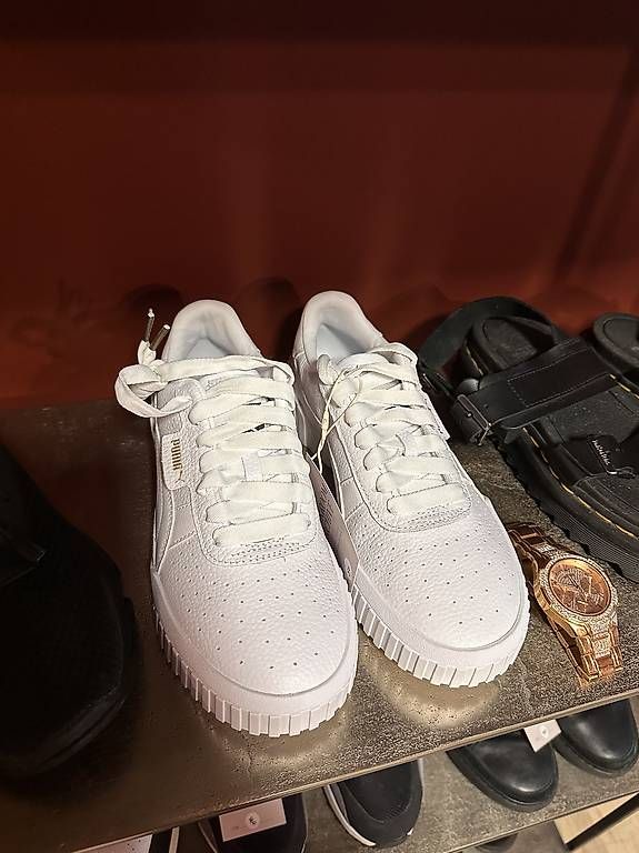 Puma Chaussures femmes: Puma Sneaker – D'occasion à baar par may_8fwr 1