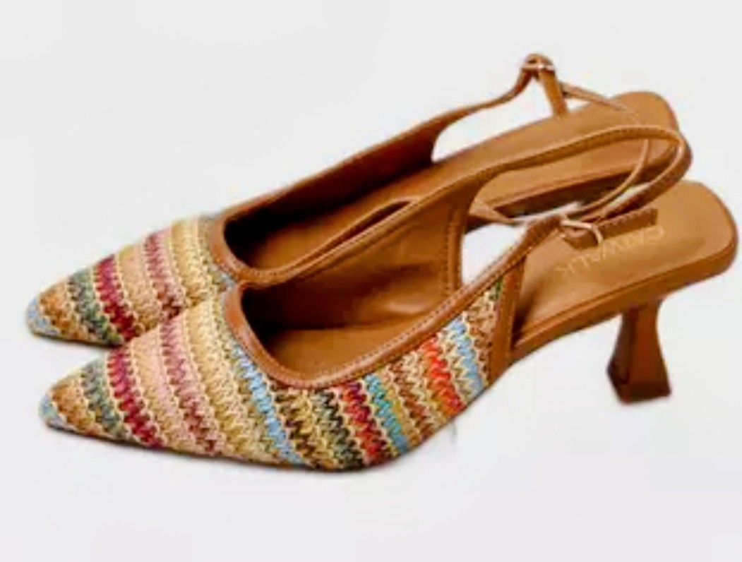 Scarpe da donna: Escarpins tressés pointure 38 – Usato da Neuchatel venduto da Annikika