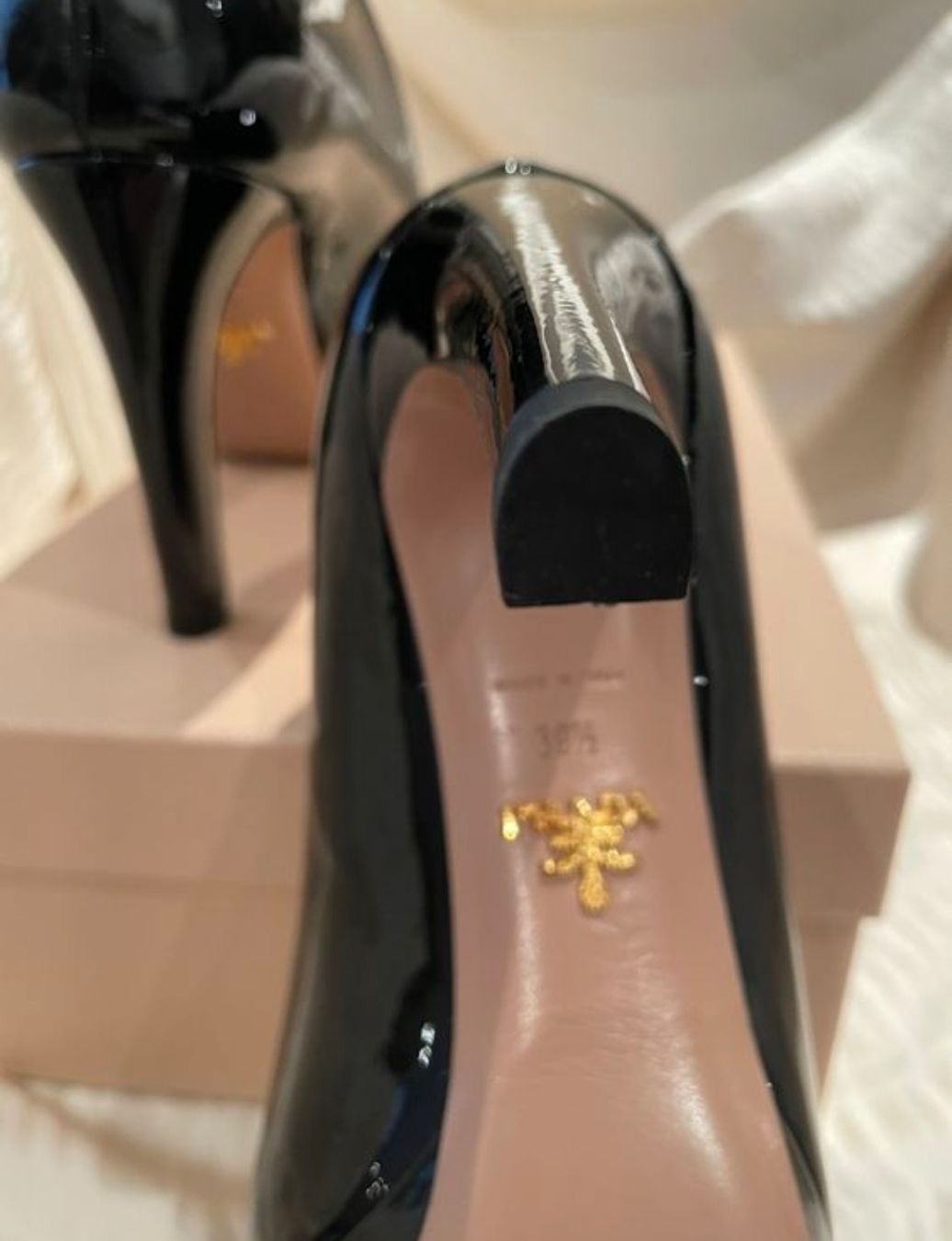 Prada Scarpe da donna: Prada Pumps Lackleder 39.5 – Nuovo (secondo la descrizione) da Zürich venduto da alu_dzr7 5