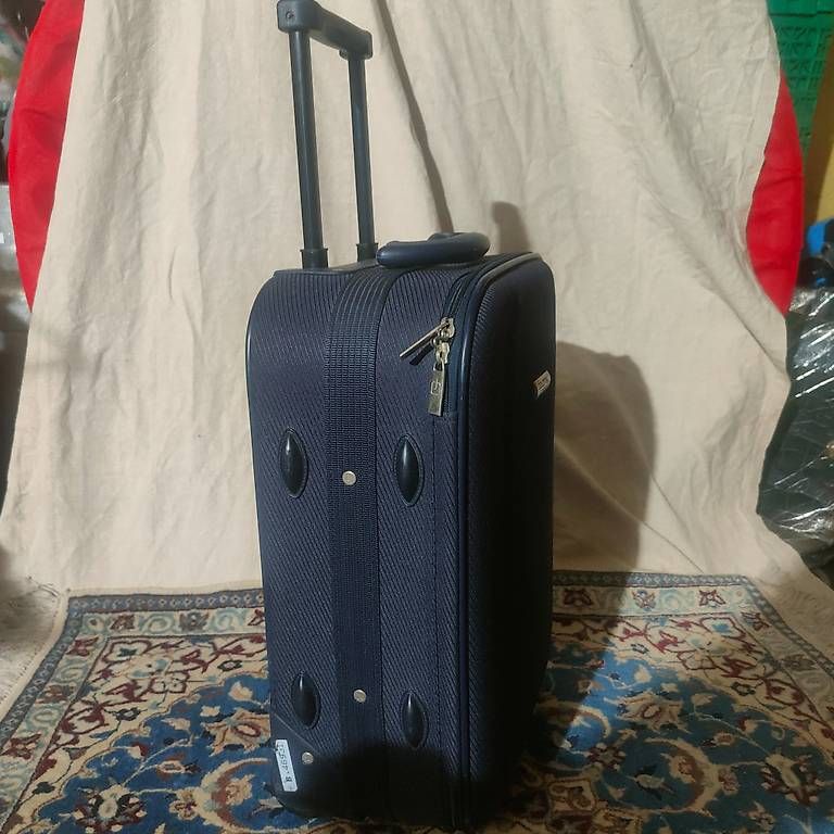 Altro in Aeronautica: Valigia blu trolley da cabina! – Usato da Losone venduto da hcm_jvn8 1