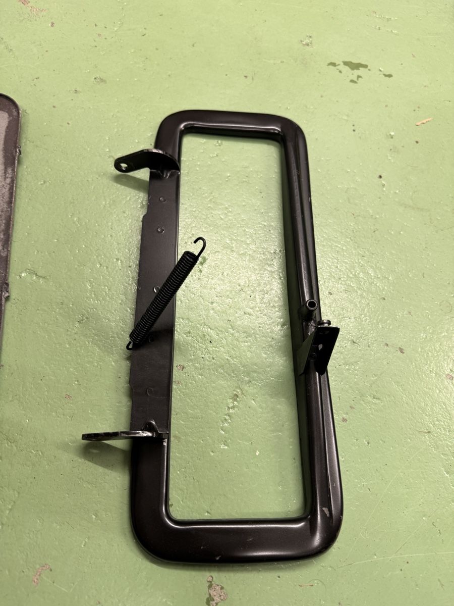Ford Alle Autoersatzteile: 1932 Ford cowl vent insert – Gebraucht aus Winterberg ZH von Motti5 2