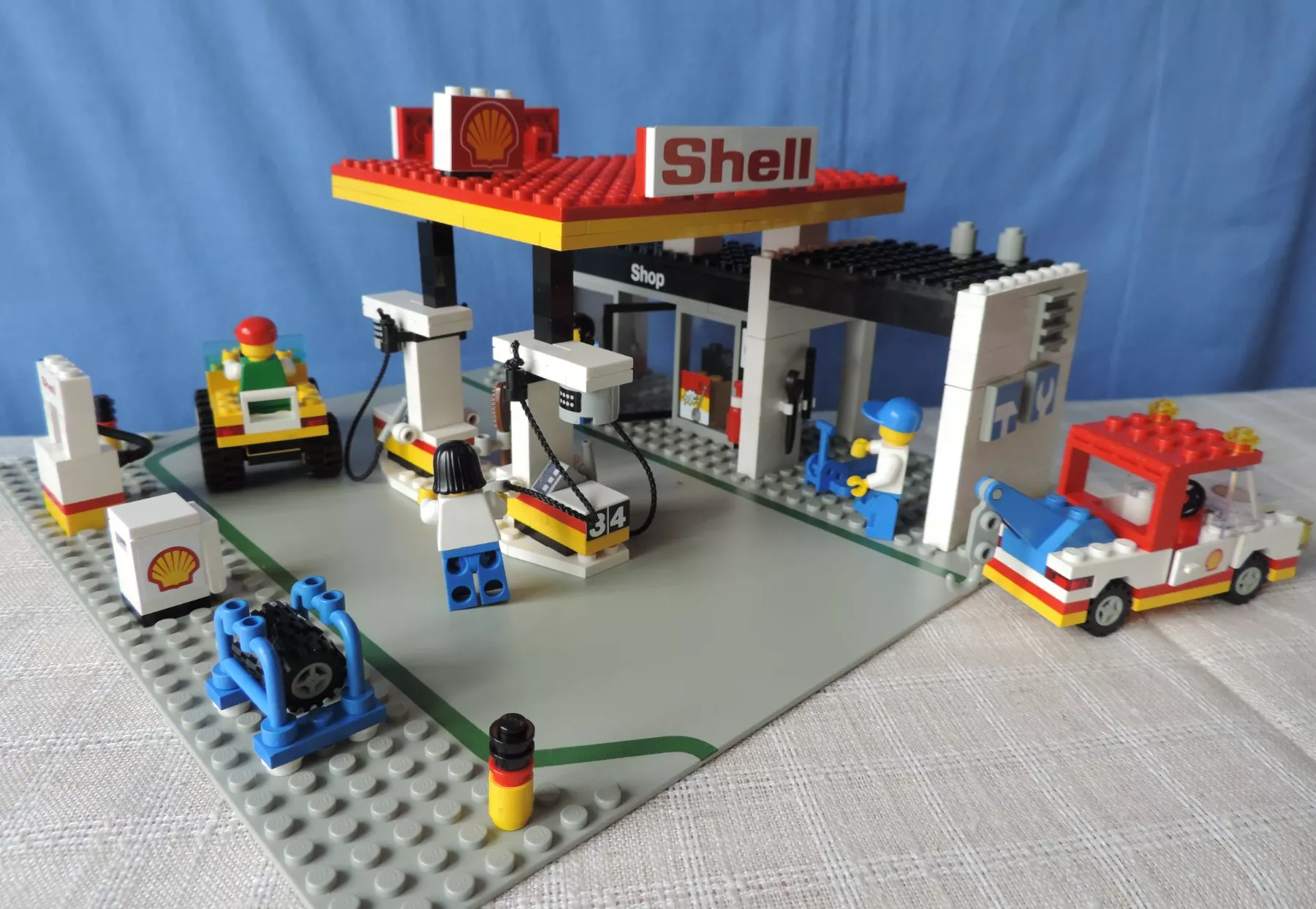 Lego Giocattoli: Shell Tankstelle, Set 6378 + Trail Ranger, Set 6514 – Usato da Burgdorf venduto da ursla50 3