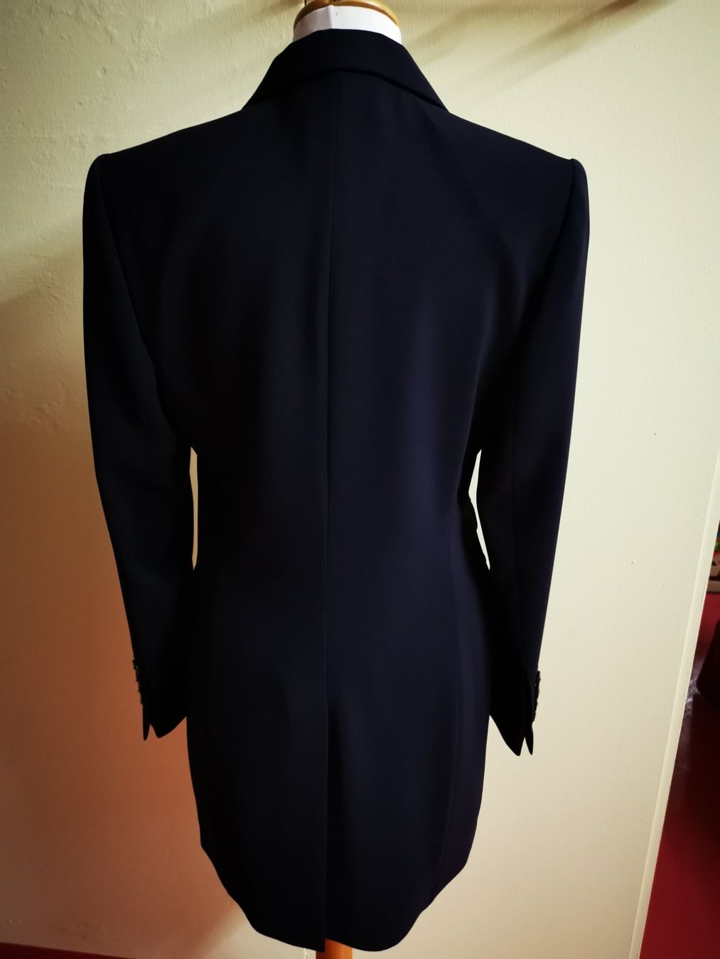 Completi & Tailleur: Blazer lang, DINOMODA – Usato da Seuzach venduto da NaehdesignMirjam 2