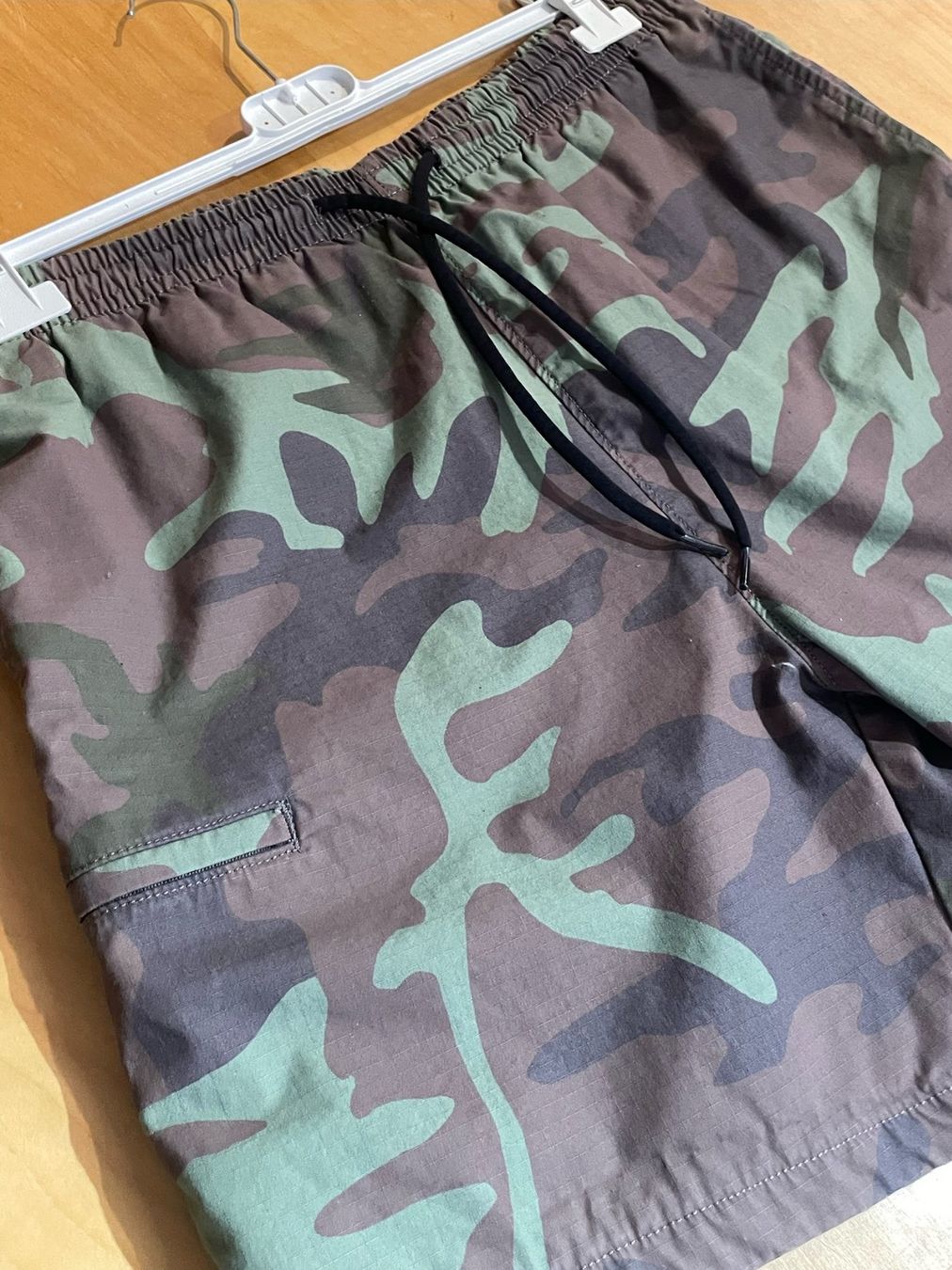 Levi's Pantaloni: LEVI'S CAMO SHORTS SZ: M – Usato da Cortaillod venduto da Stay_Alive_vintage 2