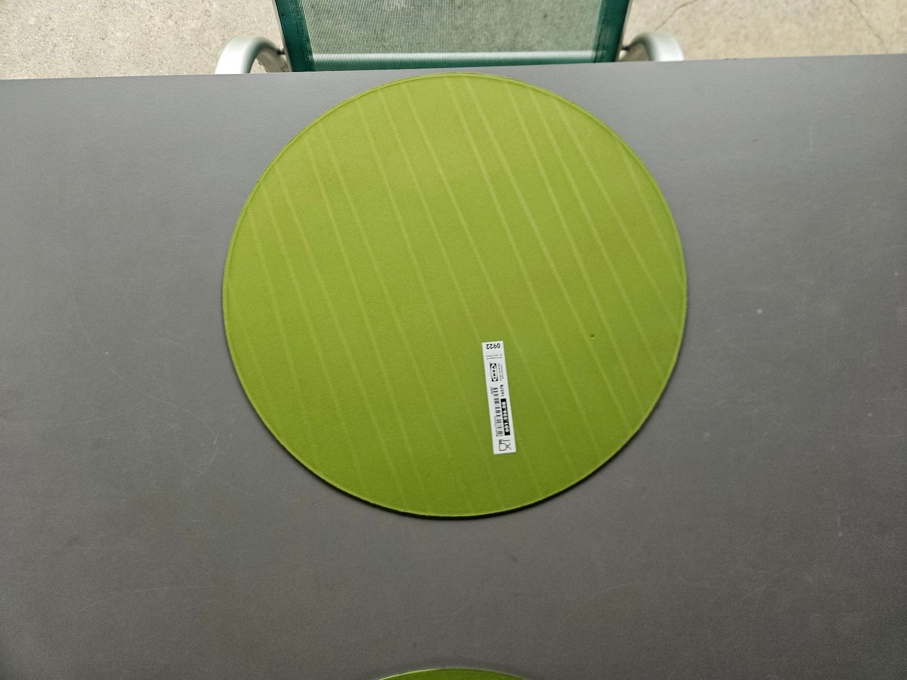 Set di tavolo e panche: 4 Kunststoff Platzset, Tischset, abwaschbar Durchmesser 36cm – Usato da Teufenthal AG venduto da boebe071 7