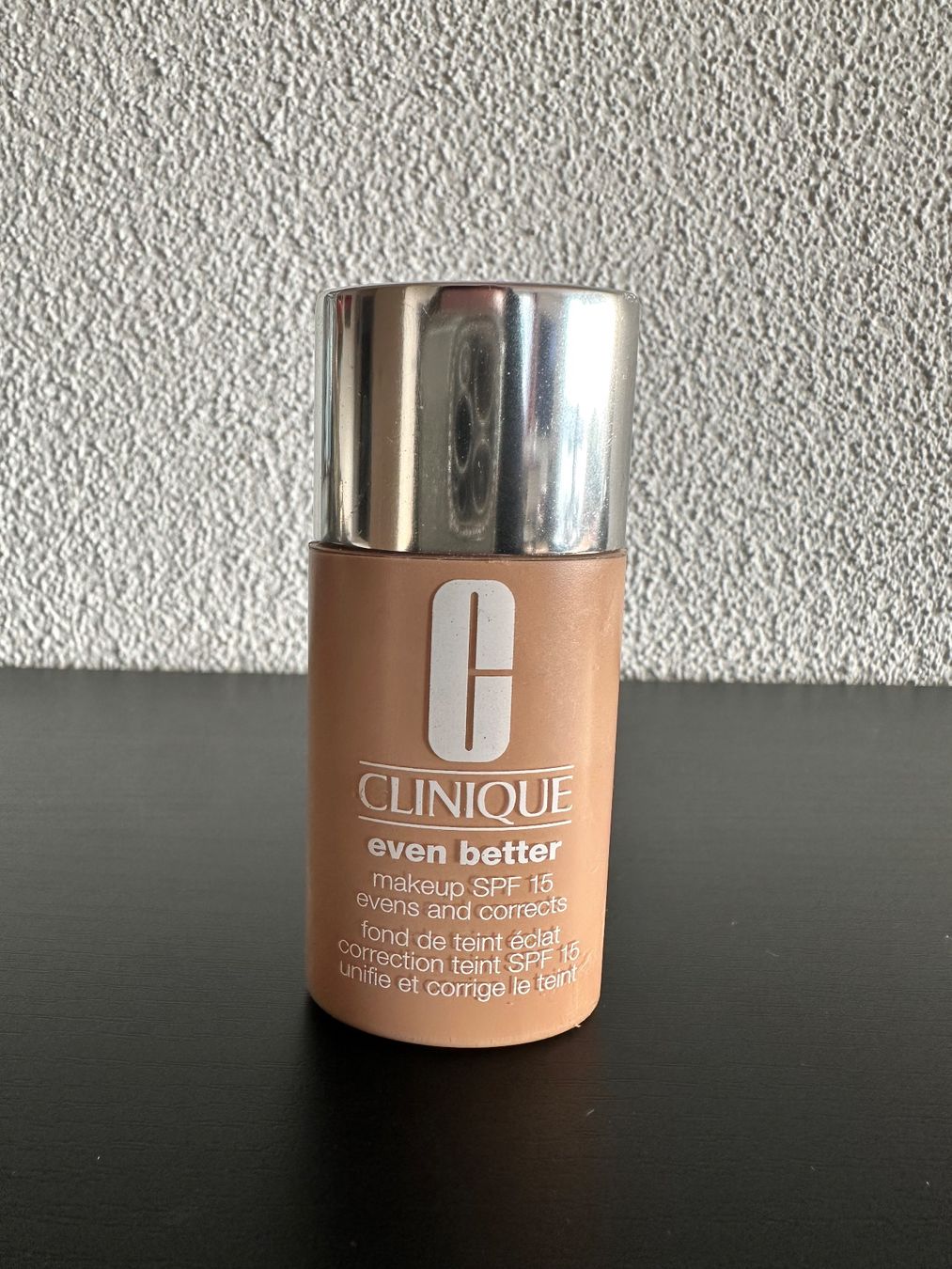 Clinique Make-up: CLINIQUE even better foundation CN 70 vanilla – Usato da Emmenbrücke venduto da little.treasures