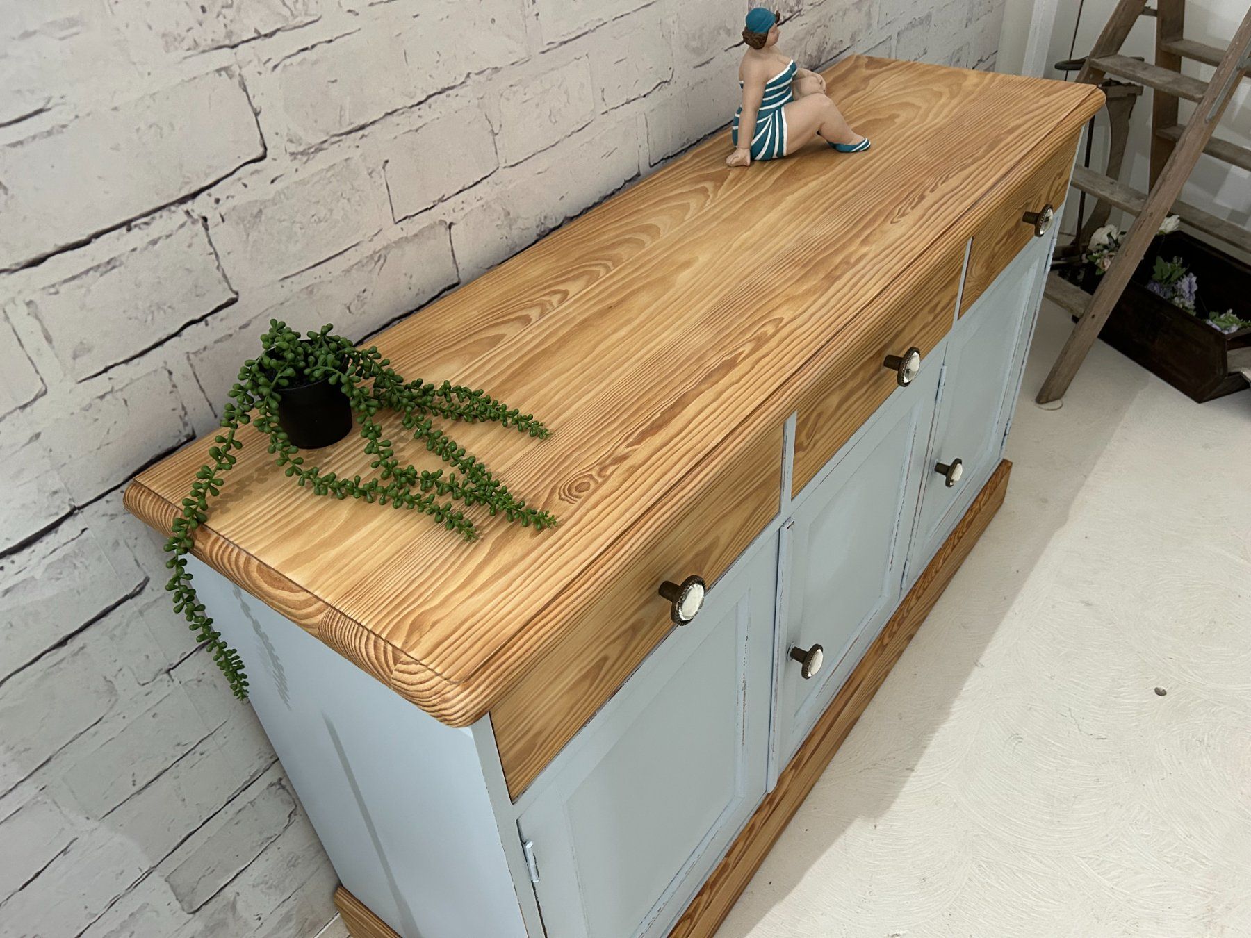 Kommoden: Sideboard Tanne massiv Kommode Buffet restaur. vintage artic – Gebraucht aus Dottikon von beni1204 6