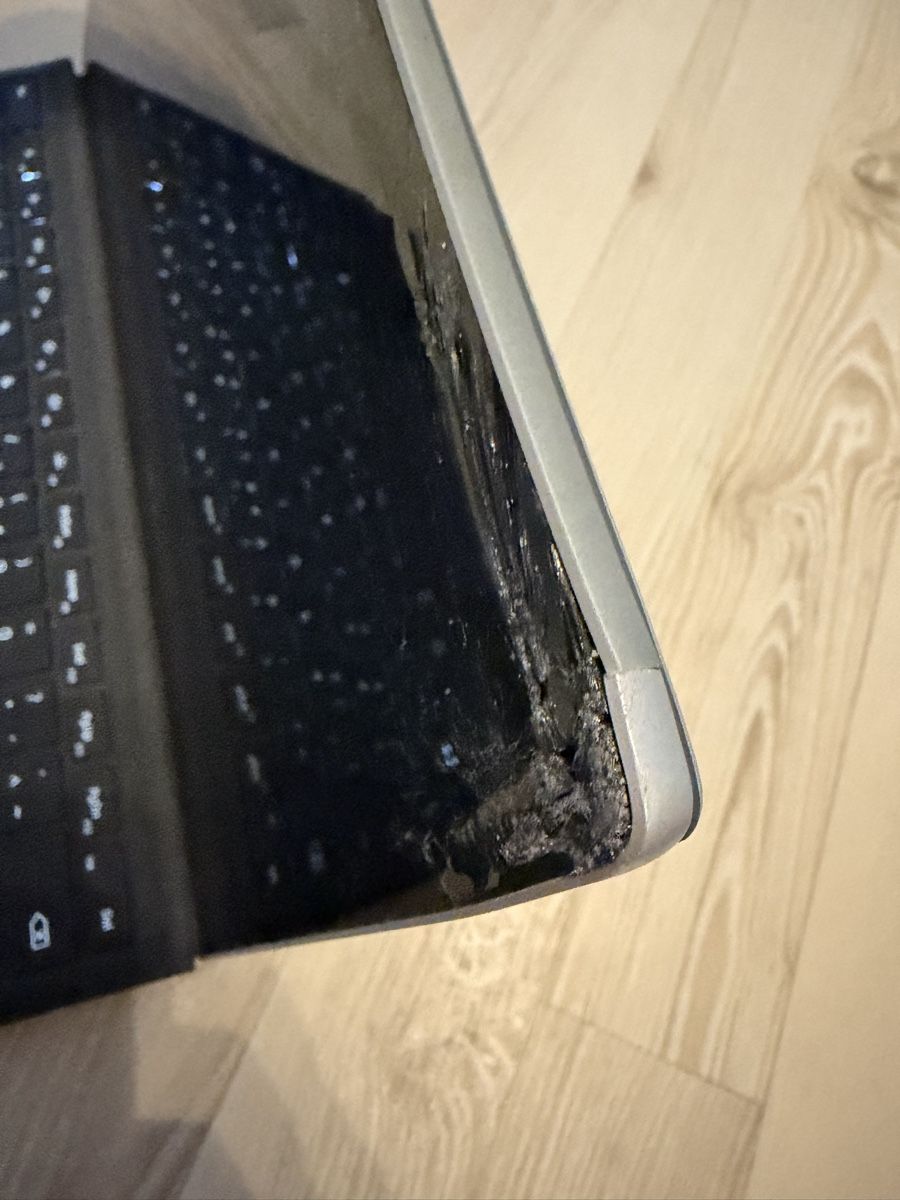 Microsoft Tablet PC: Microsoft Surface Pro 7, i7, 16GB RAM, Bildschirm defekt – Difettoso da Bünzen venduto da Cozmo82 3