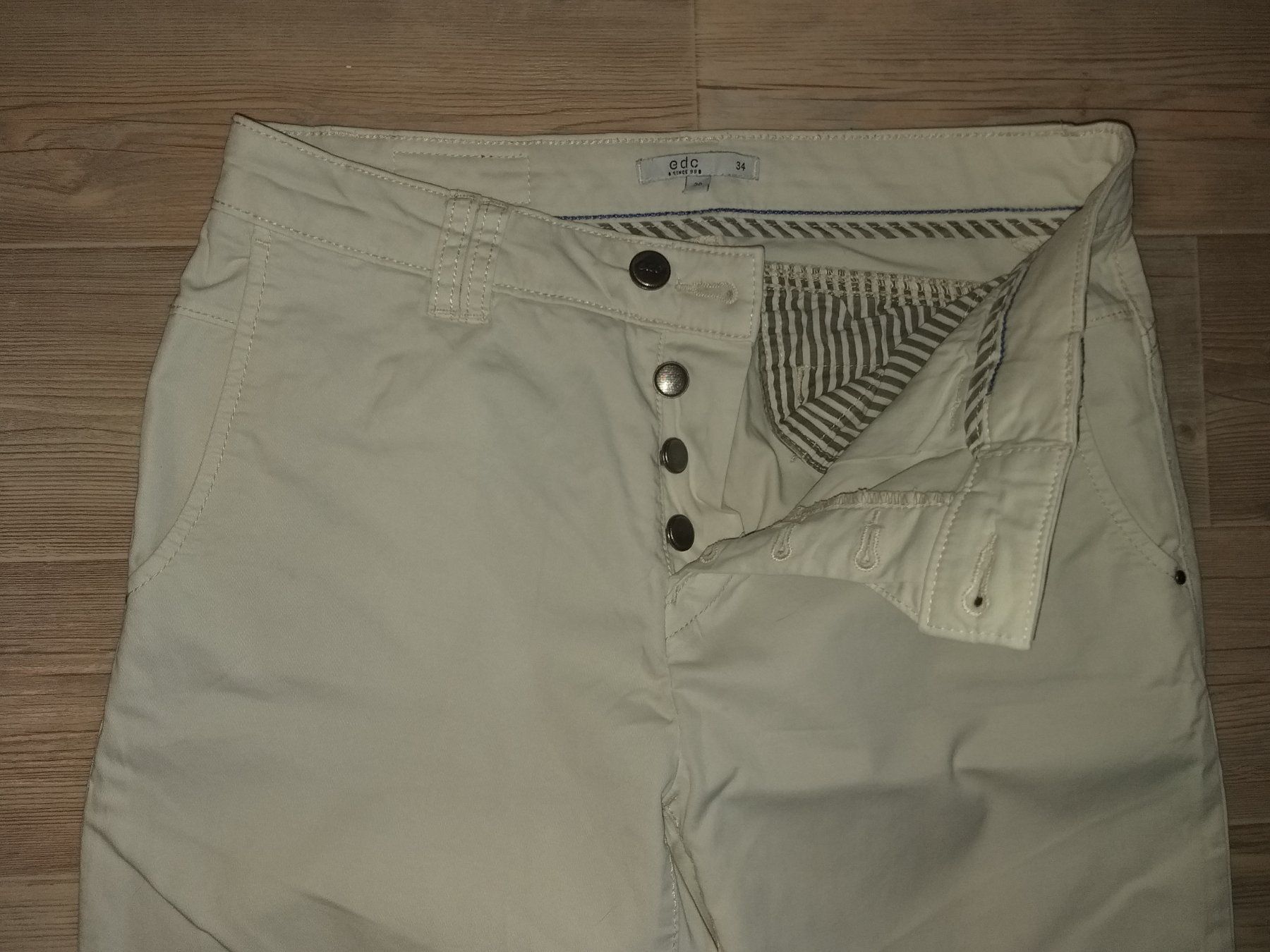 Esprit Pantaloni: Pantalon / Hose ESPRIT     Taille / Grosse 34 – Usato da Cossonay-ville venduto da Super-Price-Quality 3