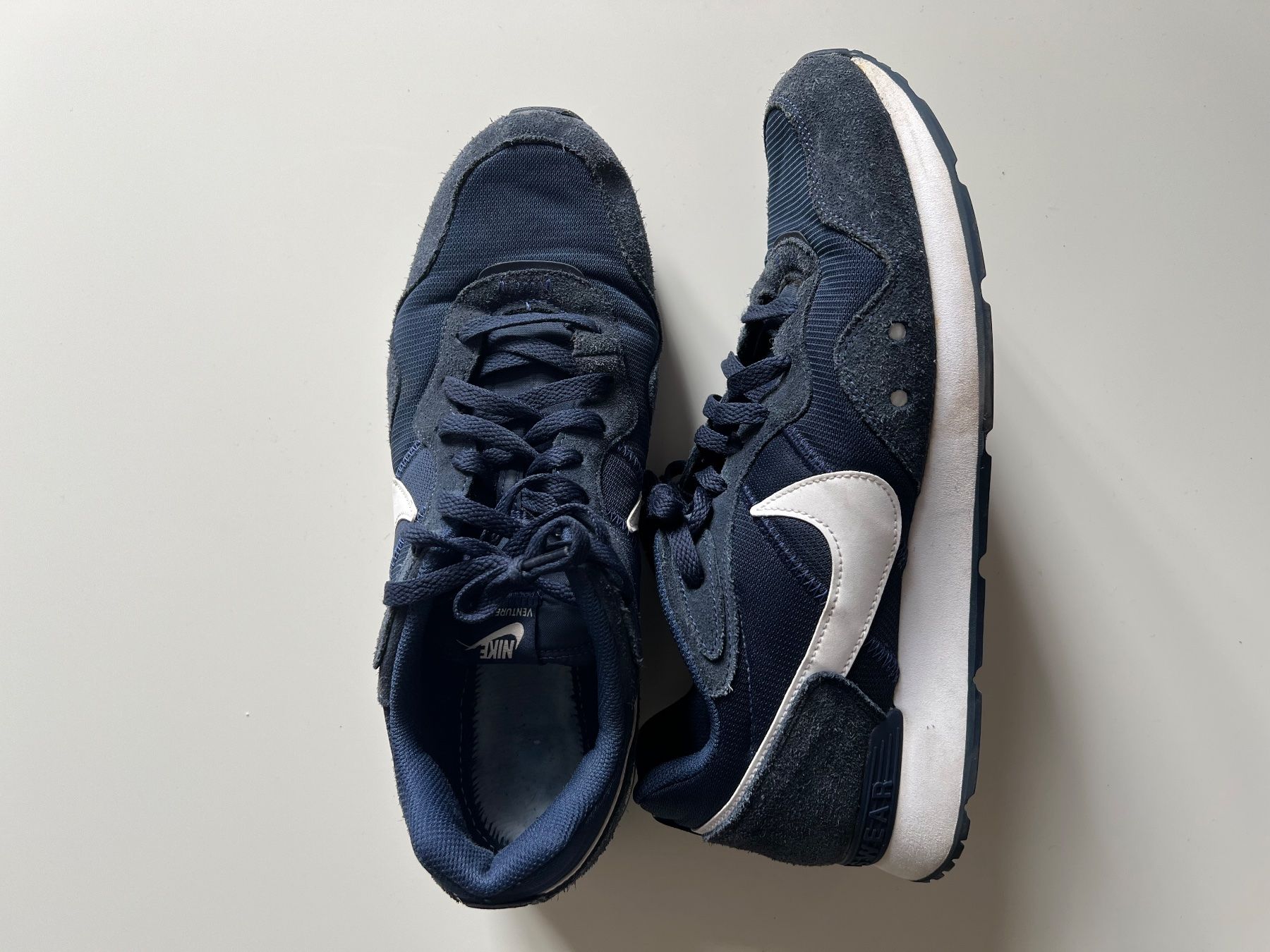 Nike Scarpe da uomo: Nike Venture Runner blue; Gr. 46 – Nuovo (secondo la descrizione) da Zürich venduto da zleoh 1
