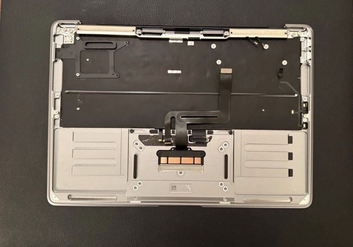 Apple Notebooks: MacBook Air 13 M1 A2337 Topcase – Gebraucht aus Allschwil von ant_wbx5 1