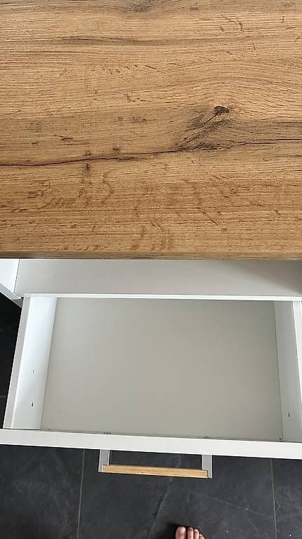 Armadi: Badezimmerschrank – Usato da Kaisten venduto da Sommaren 2