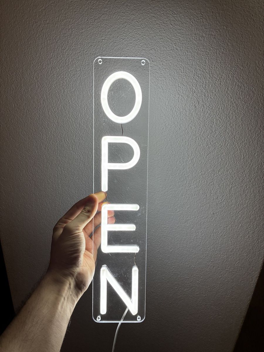 Insegne: 2 Neon Schilder Open – Usato da Zürich venduto da R1908 2