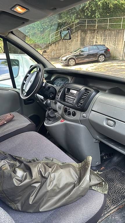 Véhicules utilitaires: Renault traffic  – D'occasion à Magliaso par kev_g6wc 1