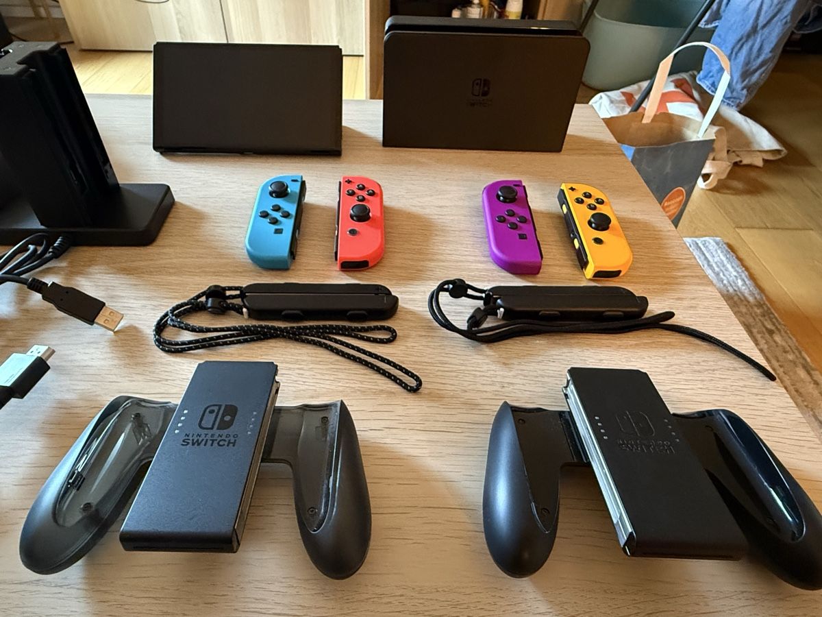 Nintendo Konsolen: Nintendo Switch Mega Packet – Neu und originalverpackt aus Uster von RexPowerColter 1