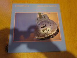 DIRE STRAITS - BROTHERS IN ARMS
