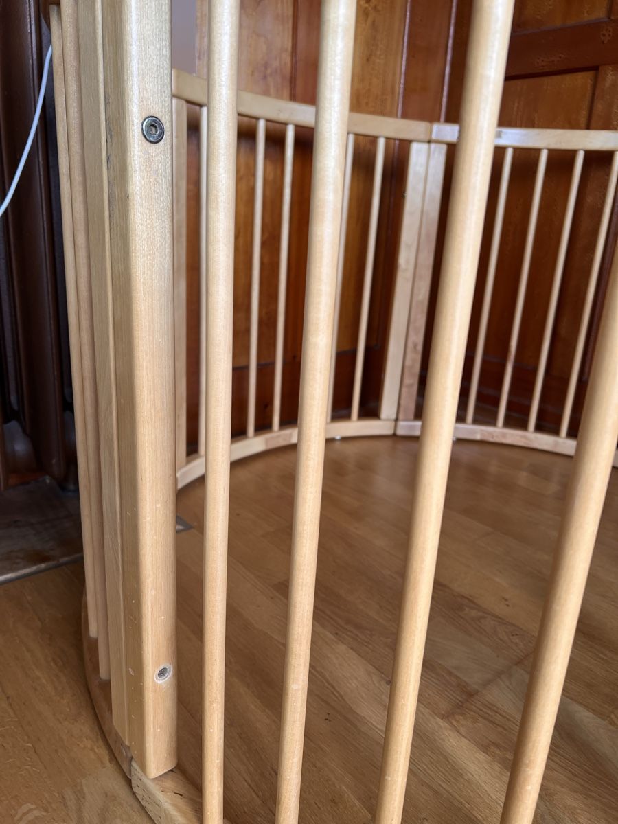 Box & Barriere di sicurezza: Laufgitter Holz rund – Usato da Rüti ZH venduto da rili05 1