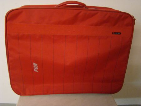 Koffer Delsey Fun rot mit Rollen 70cm gebraucht