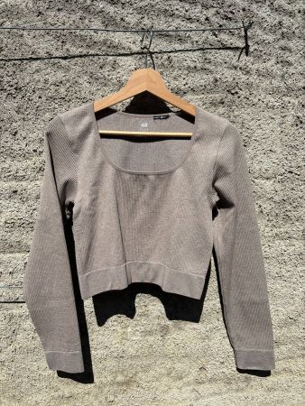 Geripptes Boatneck Croptop // Bauchfreies Langarmoberteil