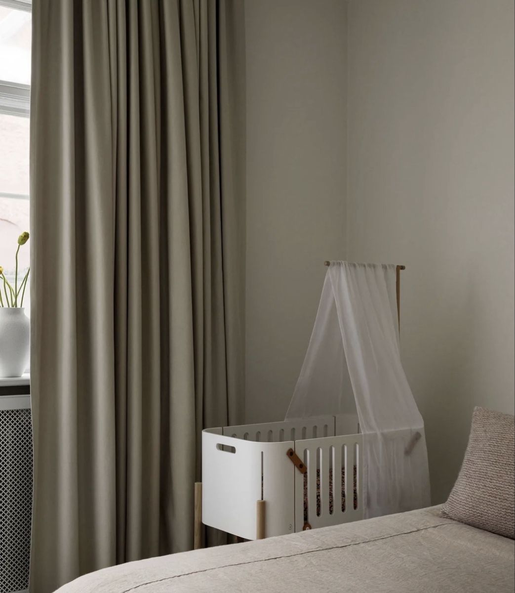 Oliver Furniture Culle: Oliver Furniture Co-sleeper  – Nuovo (secondo la descrizione) da Jona venduto da yul_qzy9
