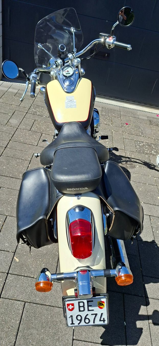 Honda Chopper: Honda Shadow VT750 C/C2 – Usato da Thun venduto da Beathun 4