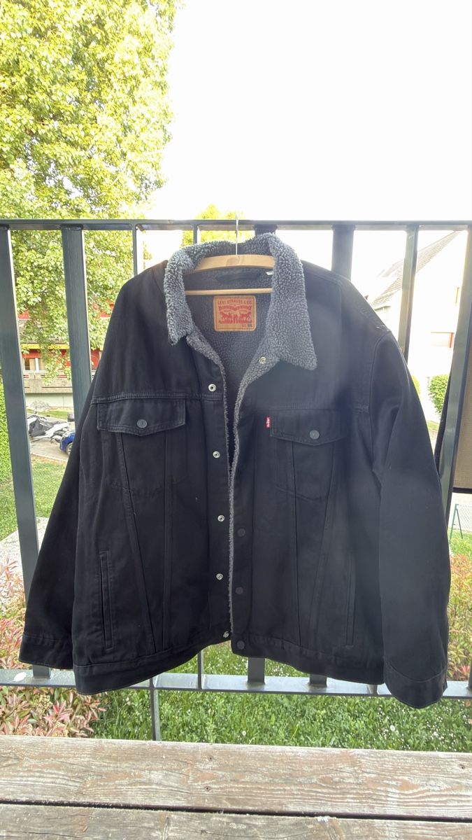 Levi's Giacche: Levi’s Jacket 5XL – Nuovo (secondo la descrizione) da Lausanne venduto da fis_hy6l