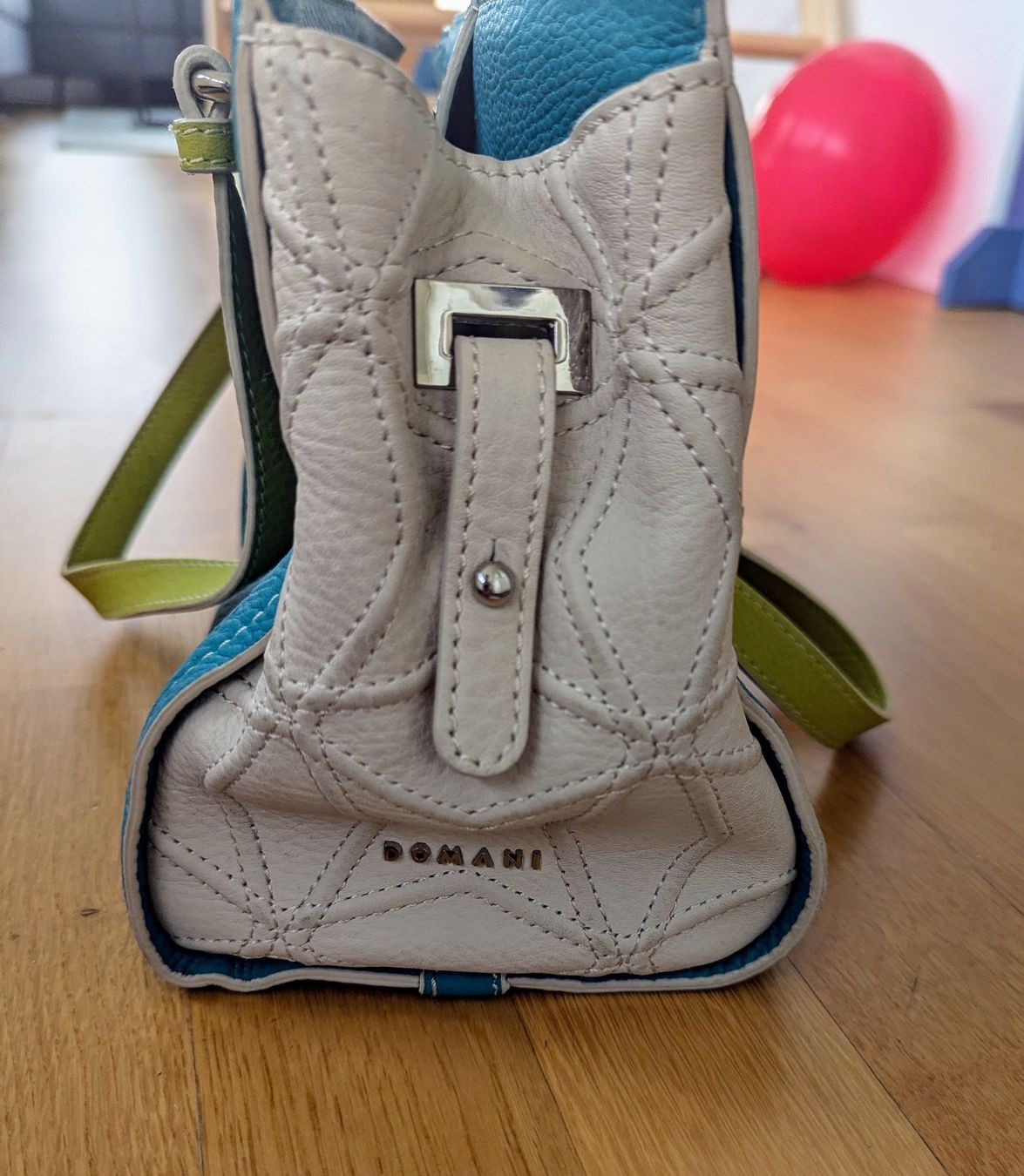 Taschen für Damen: Domani Ledertasche Grün – Neu (gemäss Beschreibung) aus Zürich von kul_dw6v 1