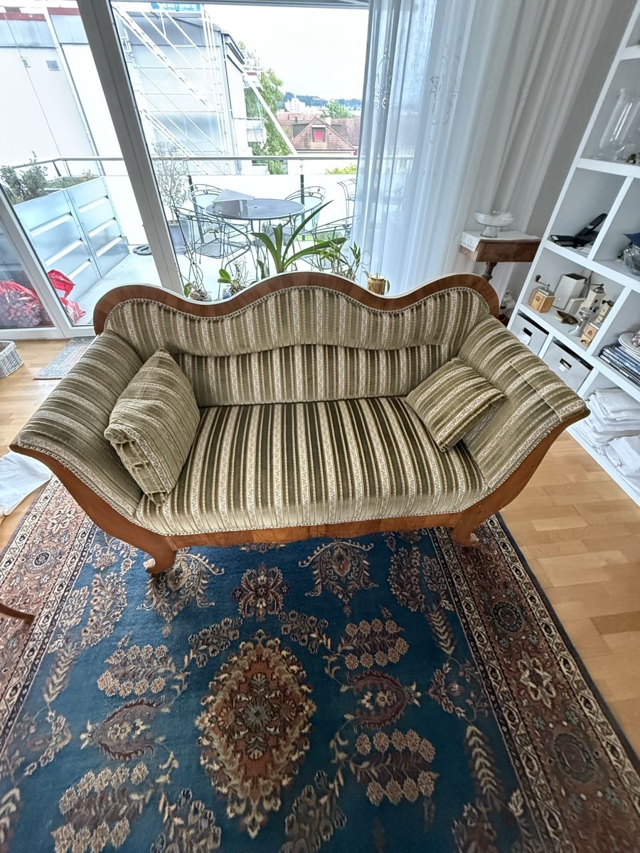 Divani: Antikes Sofa 2-Sitzer gestreift – Usato da Balterswil venduto da tadagmarsan 2