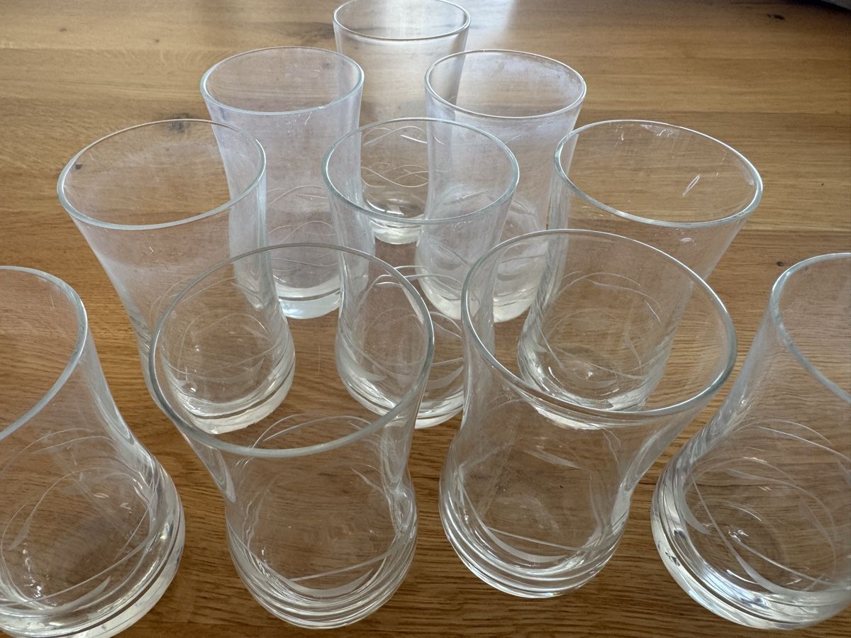 Bicchieri: 10er Set Gläser Schnapsglas / Weinglas – Usato da Winkel venduto da Schorley 2