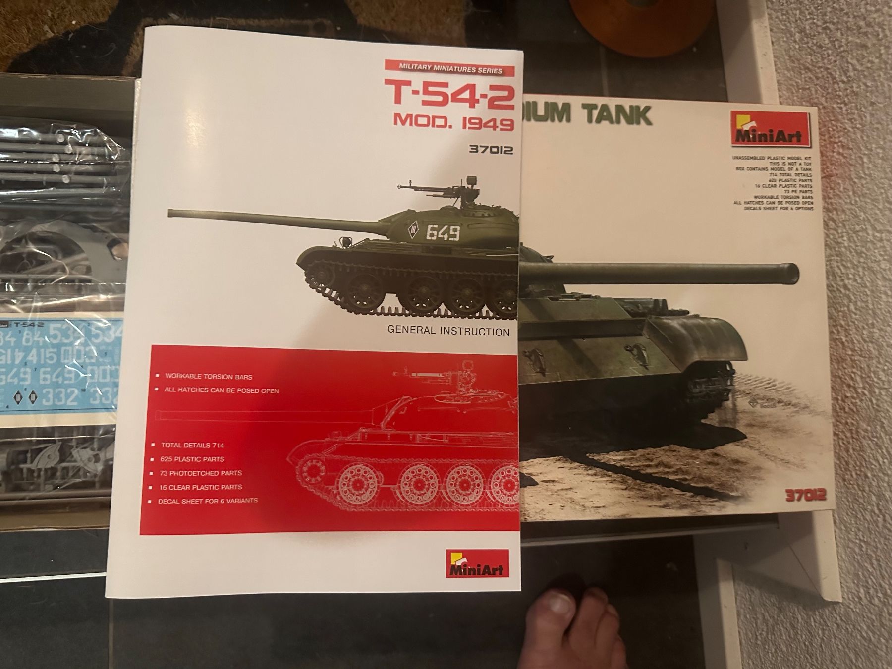 Kit di modellismo & Modellini statici: MiniArt 37012 T-54-2 Soviet Medium Tank Mod. 1949  1:35 – Nuovo e nell'imballaggio originale da Bossonnens venduto da Le_mir 2