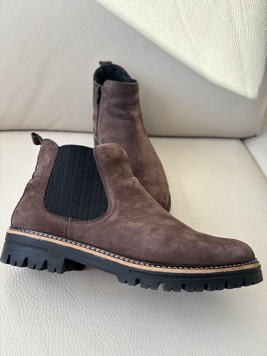 Damenschuhe: Damen Chelsea Boots Gr. 40 – Gebraucht aus Wald AR von bertli00 1