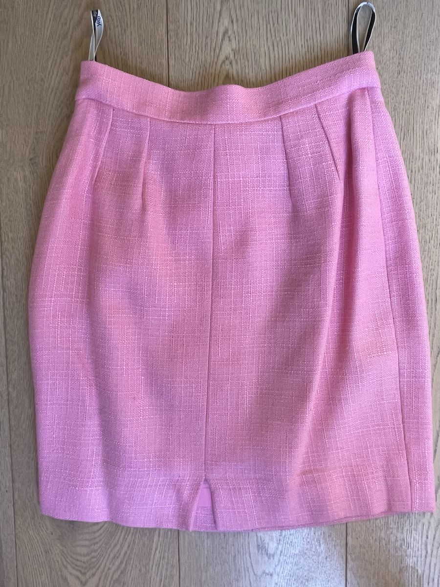 Saint Laurent Gonne: Jupe droite rose Yves Saint Laurent – Nuovo (secondo la descrizione) da Troinex venduto da nadinebmichaelson 4
