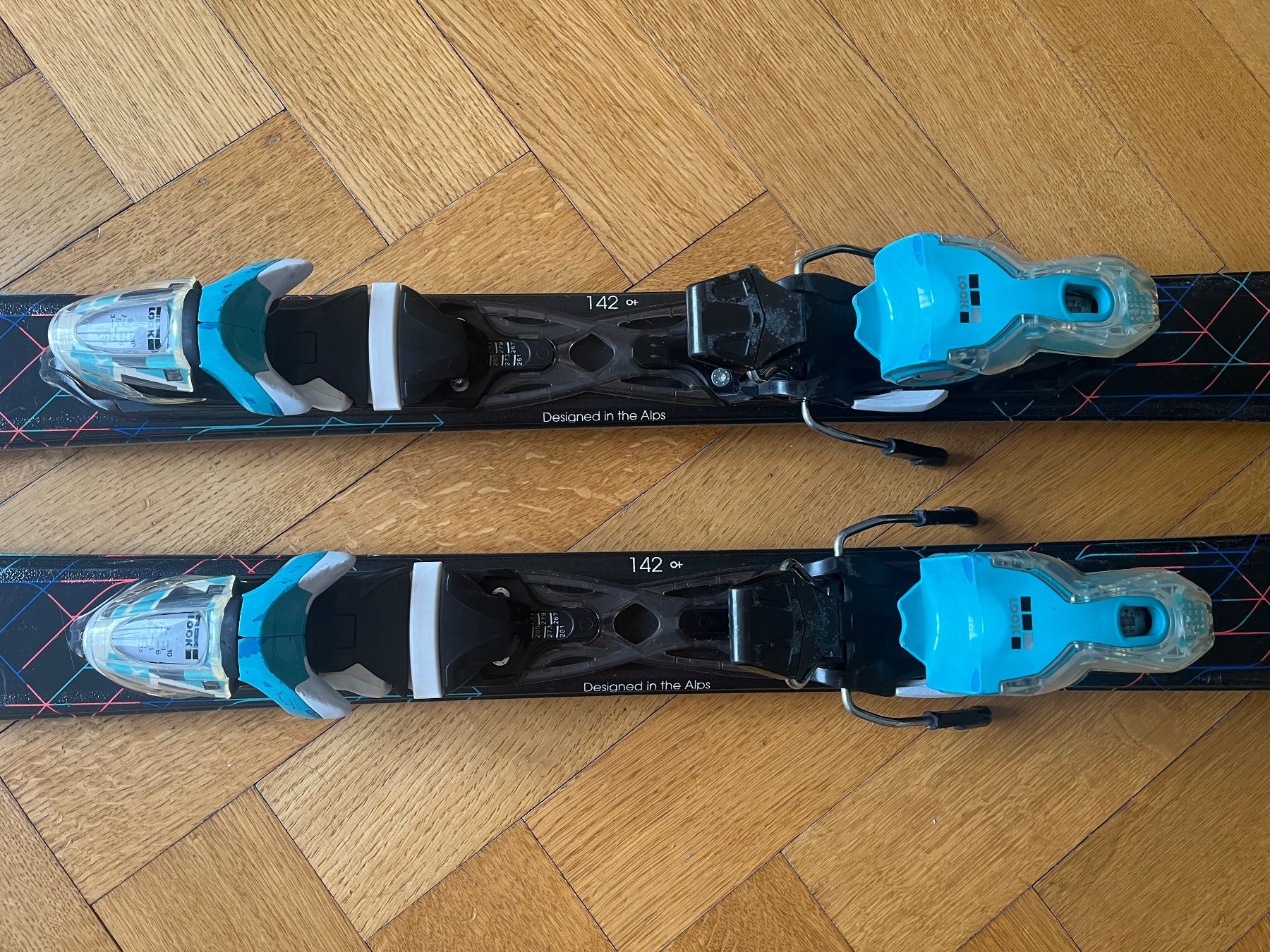 Rossignol Sci: Rossignol Attraxion skis, taille 142 cm – Usato da Genève venduto da natalie1_5 3
