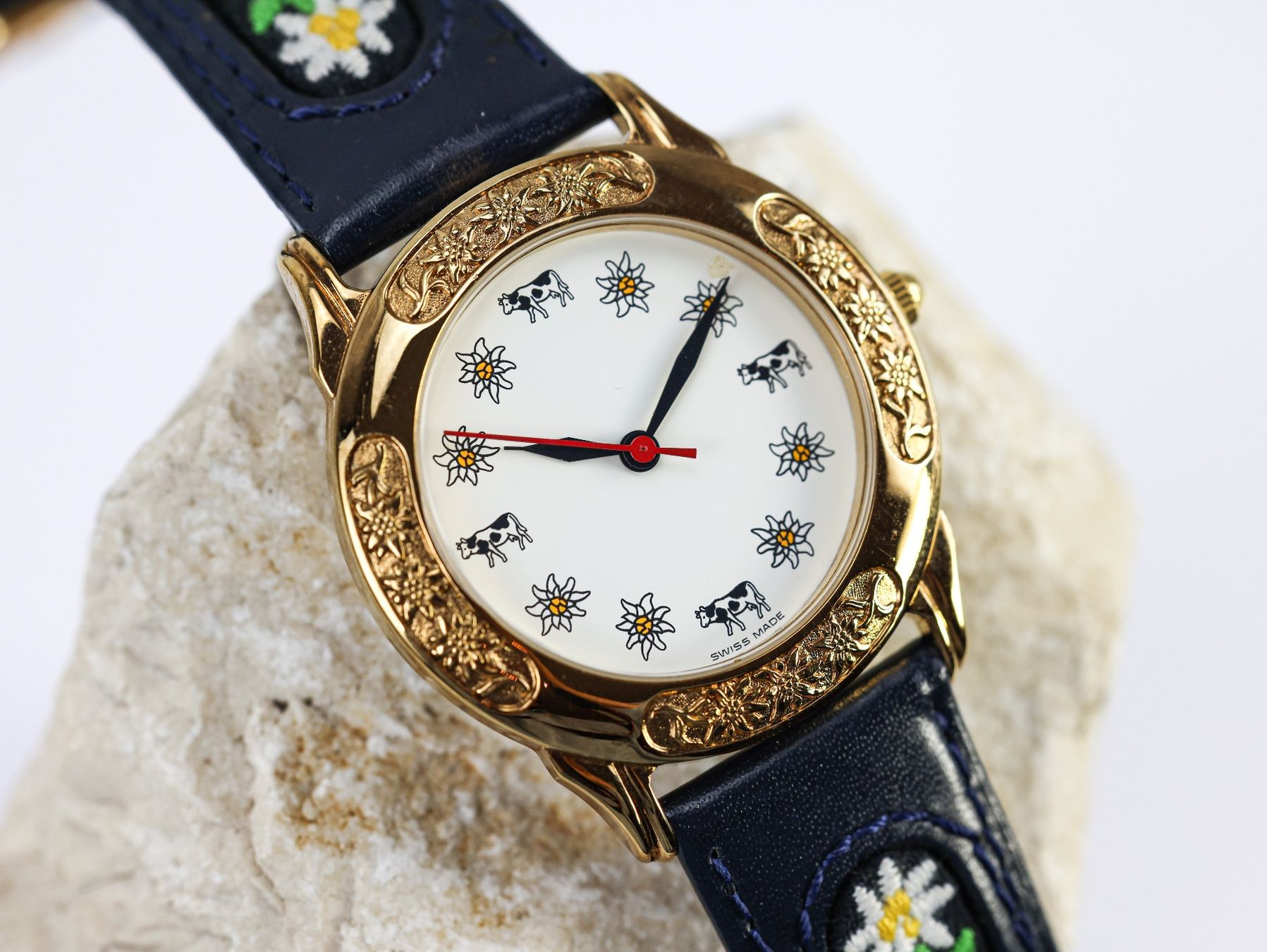 Montres: Schweizer Armbanduhr – Neuf (Voir description) à Varen par oEdelweiss