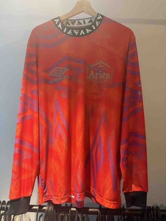 Seltenes Umbro Aries Fussballtrikot Langarm Grösse L