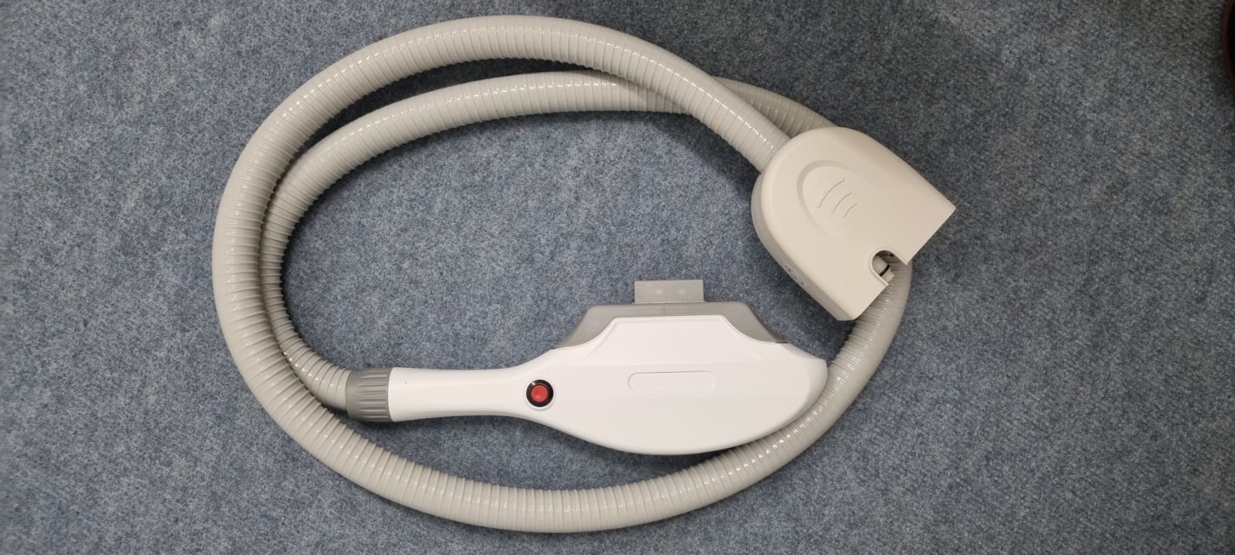 Attrezzature mediche: SHR Haarenfernungsgerät mit Zubehör – Usato da Breitenbach venduto da Powercalmo 3